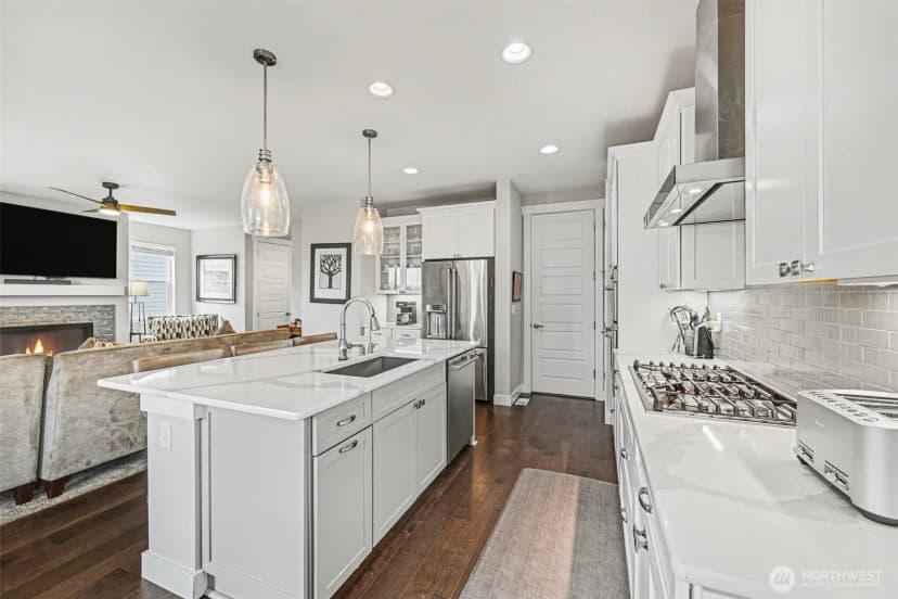Property photo for 9779 Prospect Place, Gig Harbor photo 10