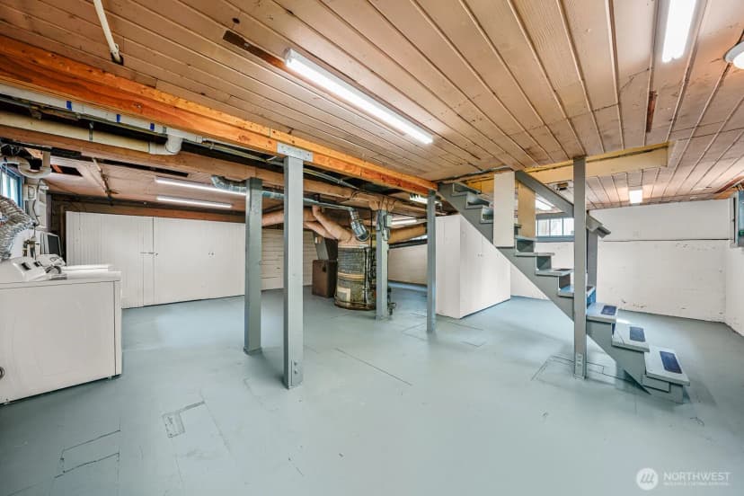 Property photo for 1019 Ne 62nd Street, Seattle photo 12