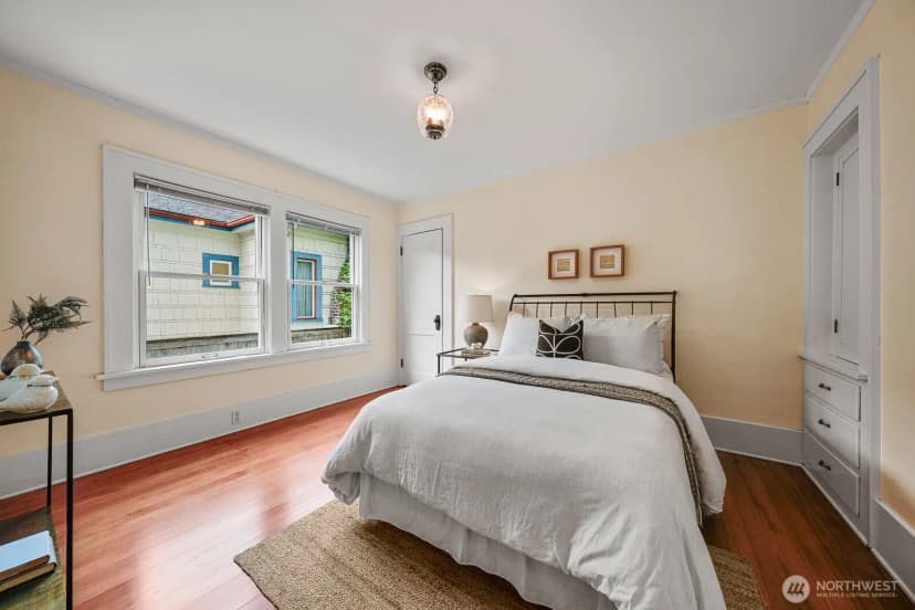 Property photo for 1019 Ne 62nd Street, Seattle photo 6