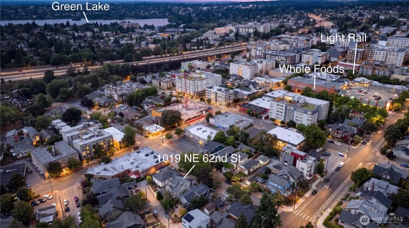 Property photo for 1019 Ne 62nd Street, Seattle photo 17