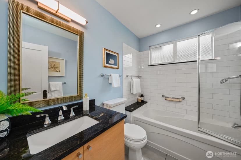 Property photo for 1019 Ne 62nd Street, Seattle photo 7