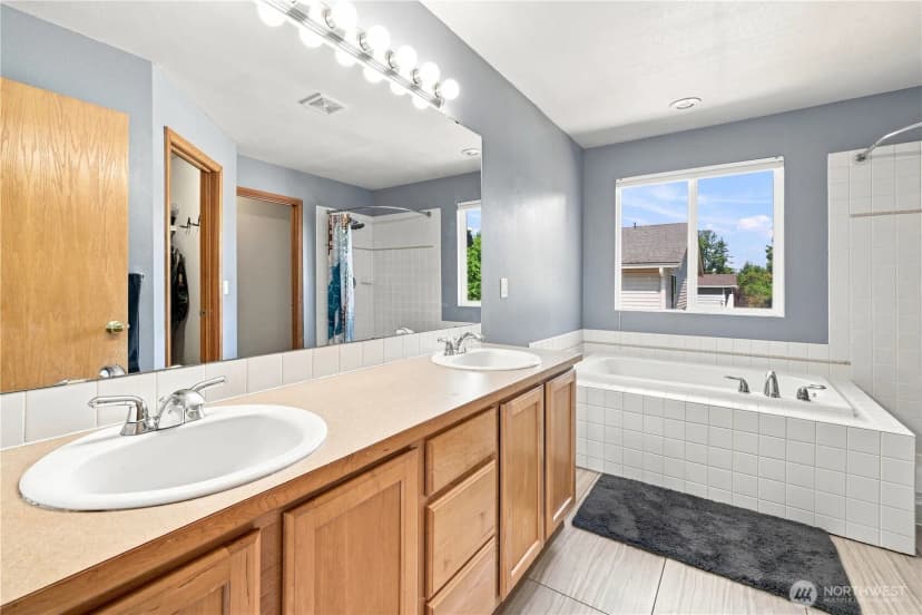 Property photo for 14300 Se 282nd Street, Kent photo 17