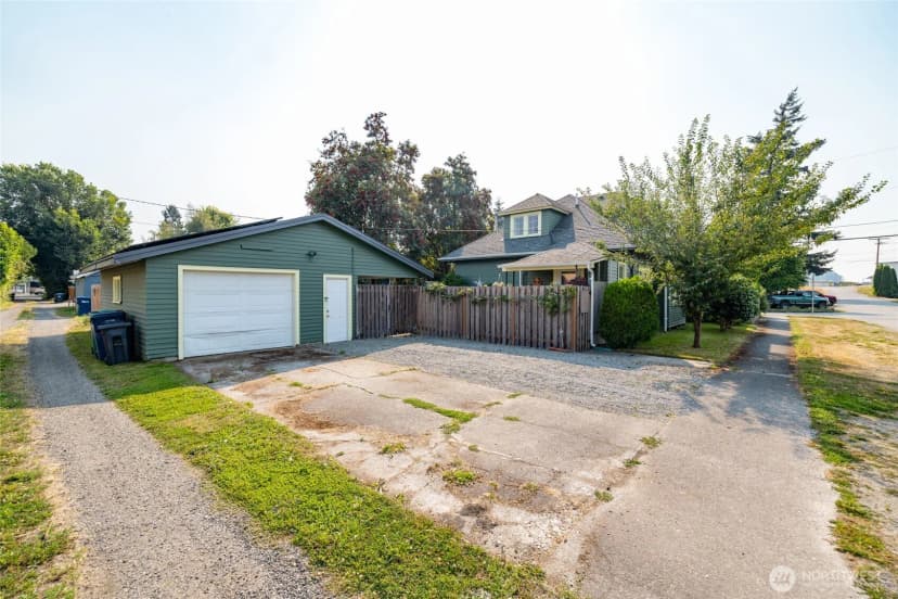 Property photo for 1302 Virginia Street, Mount Vernon photo 33