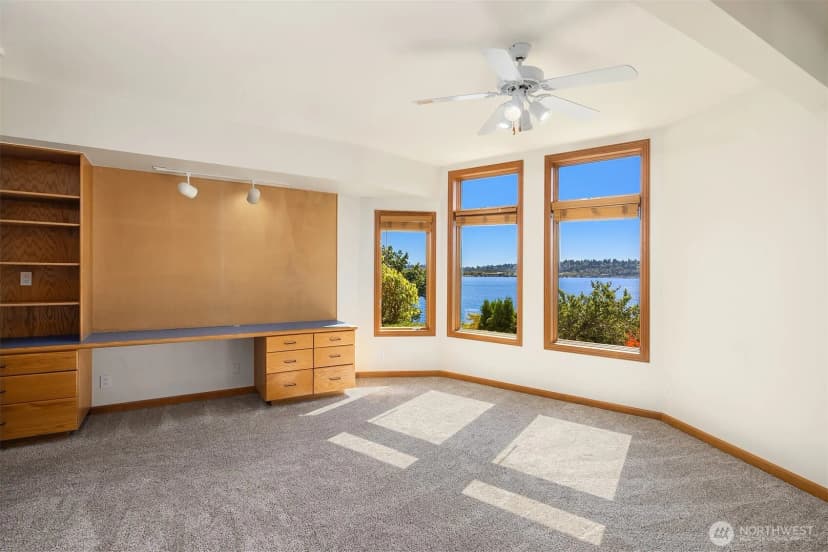 Property photo for 8203 Ne Juanita Drive, Kirkland photo 33