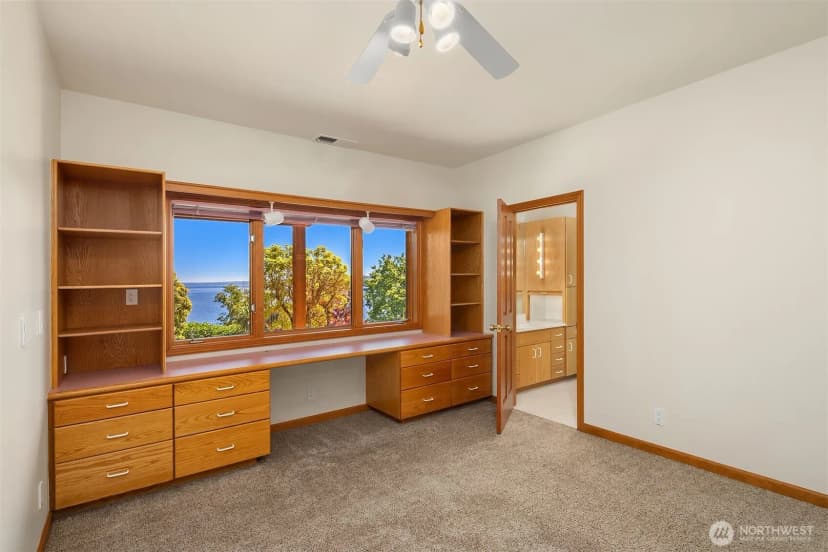 Property photo for 8203 Ne Juanita Drive, Kirkland photo 30
