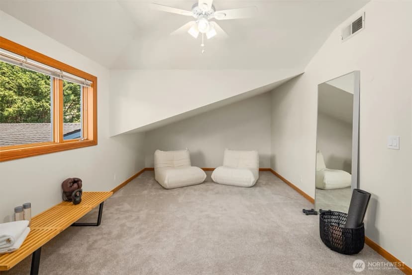 Property photo for 8203 Ne Juanita Drive, Kirkland photo 27