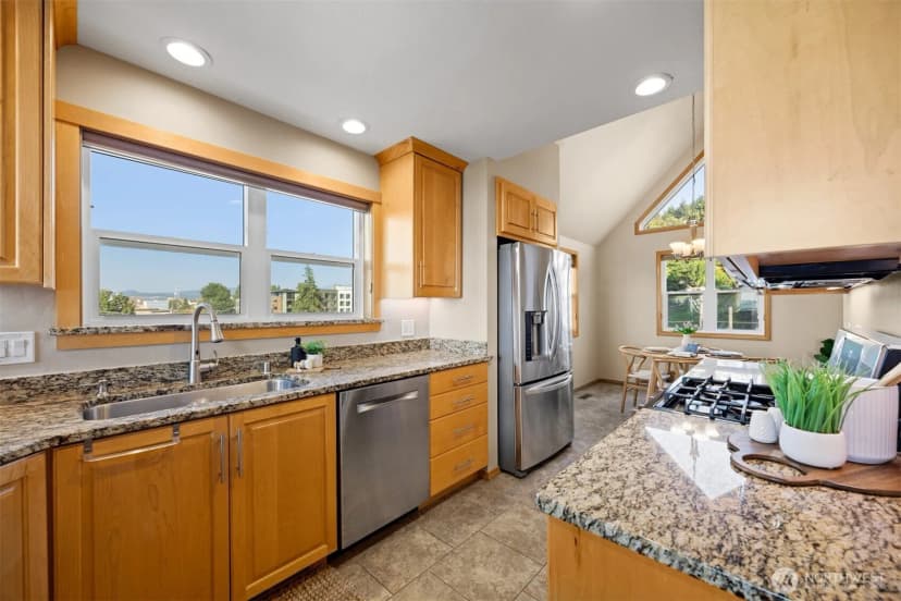 Property photo for 705 N State Street #405, Bellingham photo 14