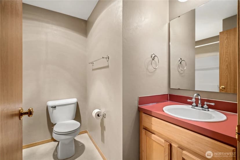 Property photo for 1334 Center Street, Shelton photo 16