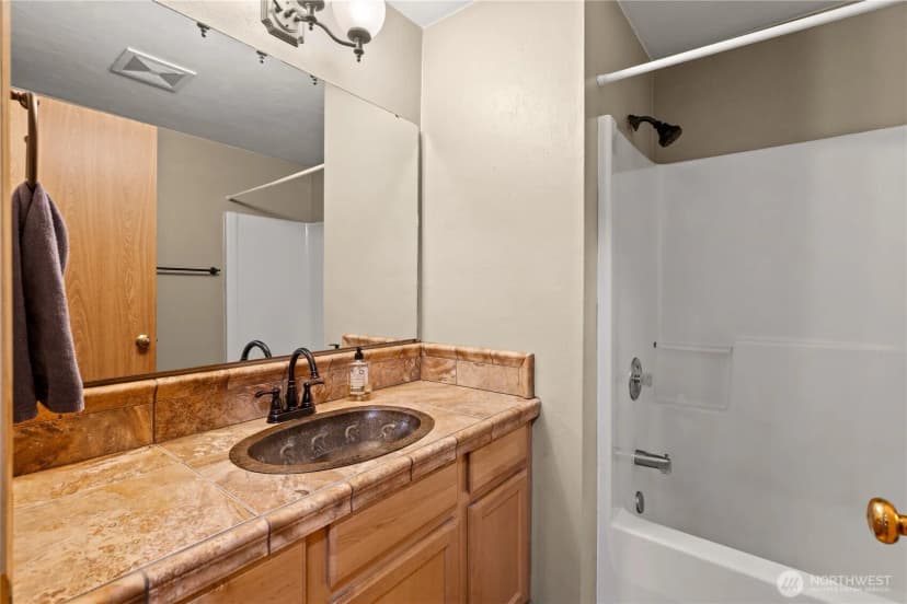 Property photo for 1334 Center Street, Shelton photo 12