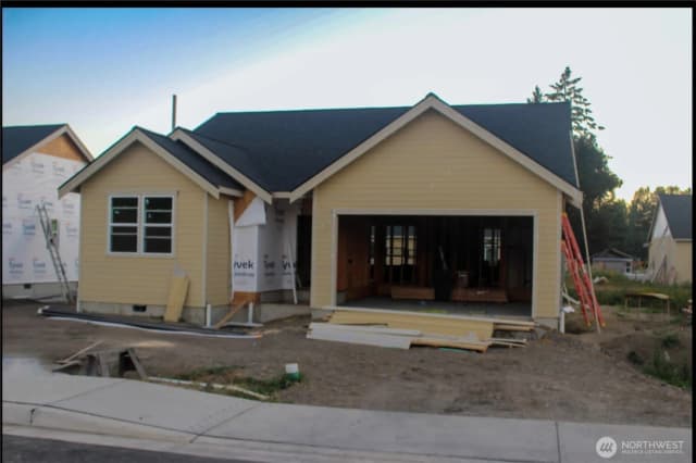 Property photo for 813 E 6th, Nooksack photo 2