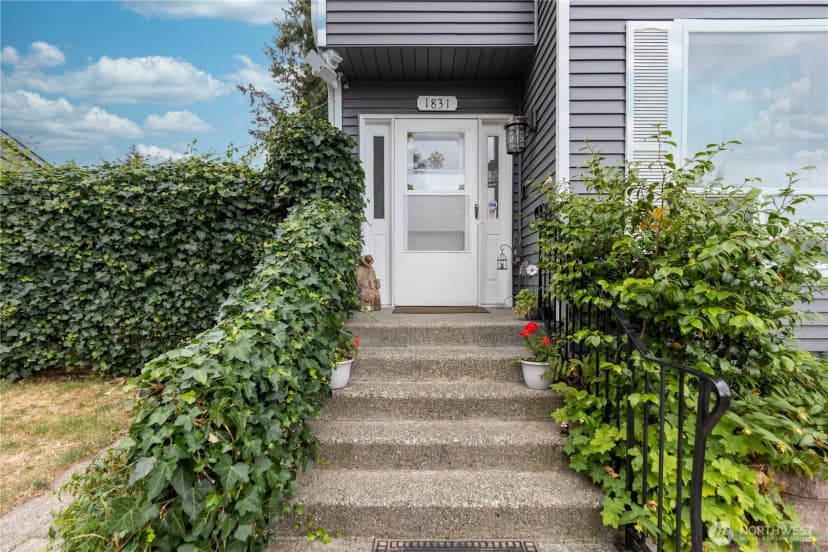 Property photo for 1831 S 308th Street #b, Federal Way photo 6