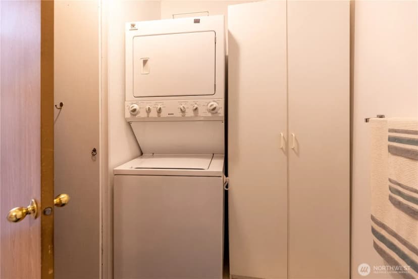 Property photo for 1831 S 308th Street #b, Federal Way photo 22