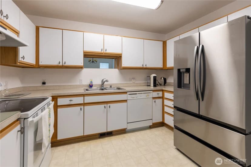 Property photo for 1831 S 308th Street #b, Federal Way photo 16