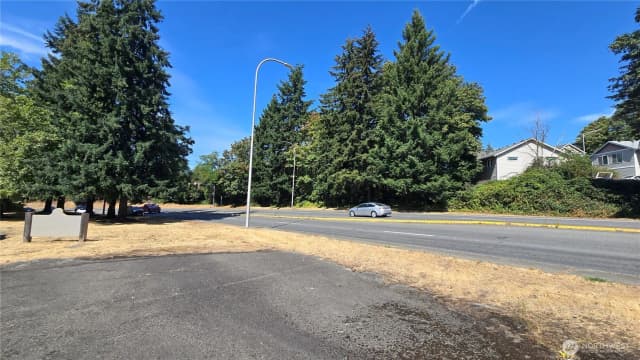 Property photo for 116 116th Avenue, Renton photo 3