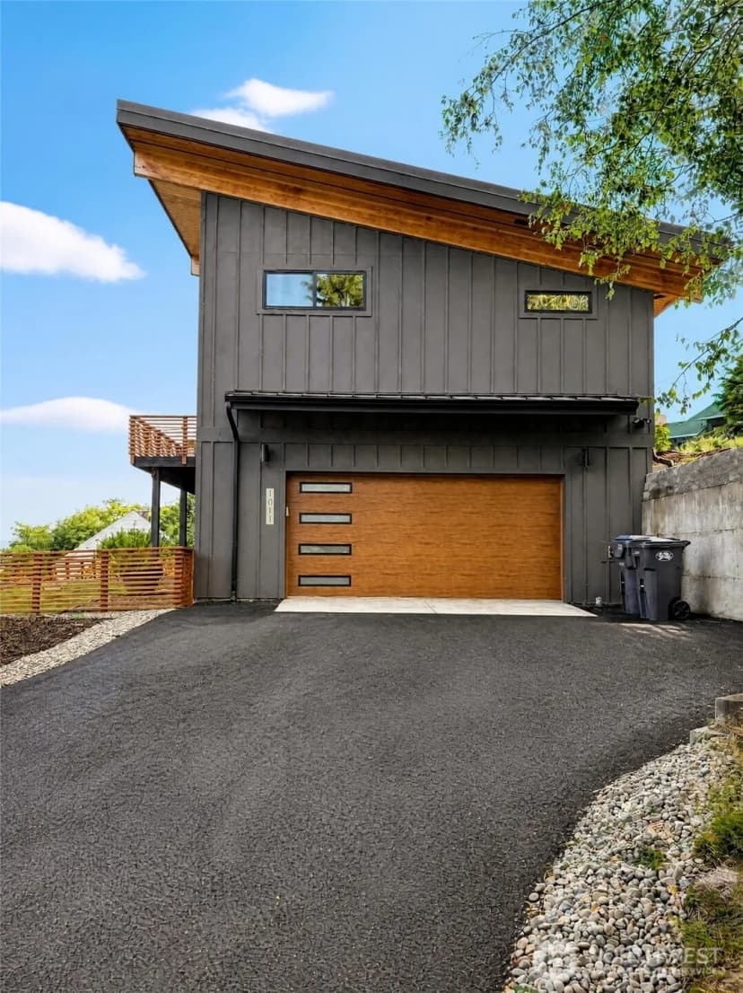 Property photo for 1011 Alden Road, Aberdeen