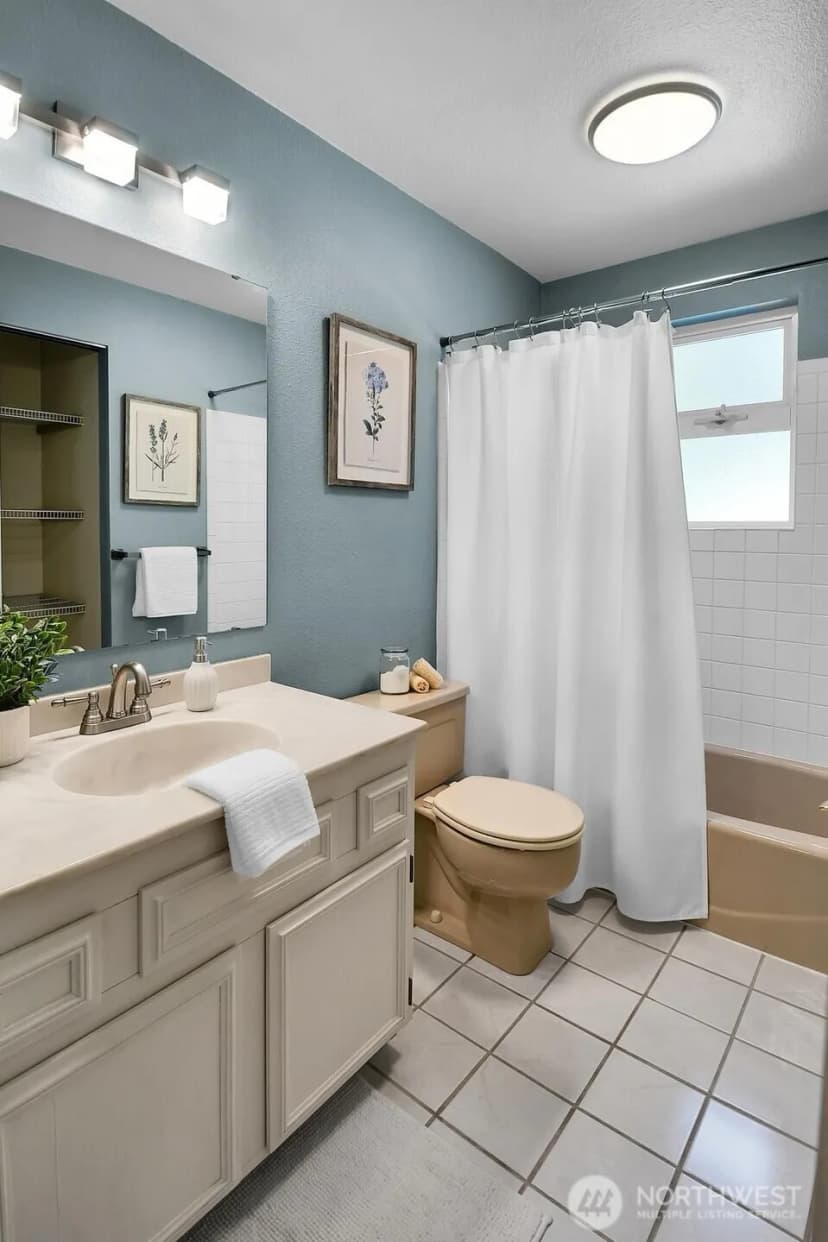 Property photo for 17465 Ne 163rd Place, Woodinville photo 18