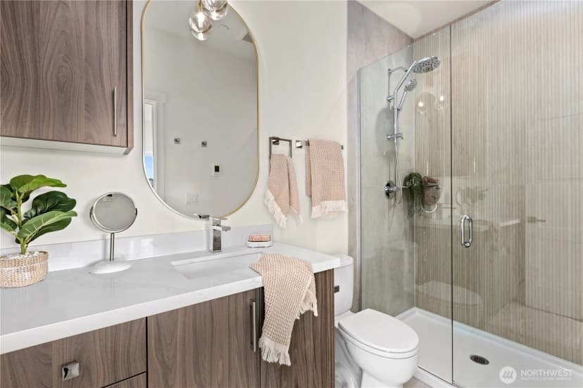 Property photo for 2328 D Franklin Avenue E, Seattle photo 16