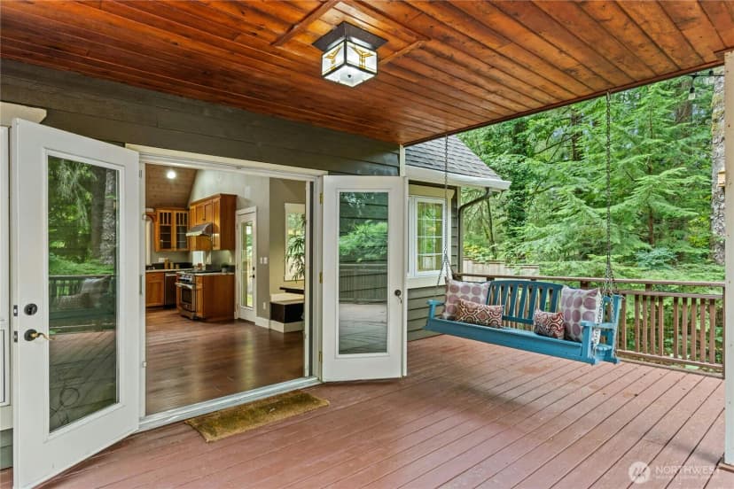 Property photo for 10421 324th Place Se, Issaquah photo 30