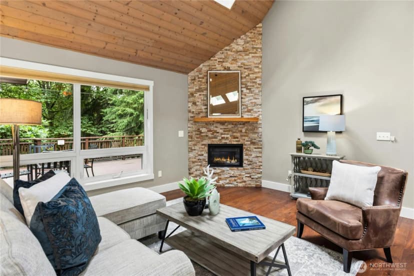 Property photo for 10421 324th Place Se, Issaquah photo 7
