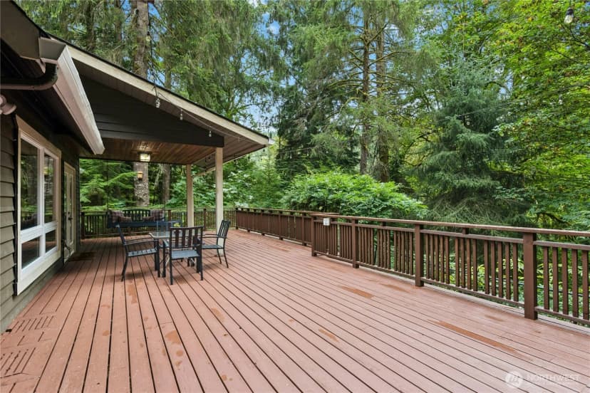 Property photo for 10421 324th Place Se, Issaquah photo 33