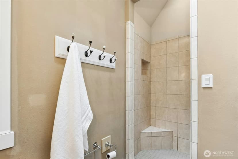 Property photo for 10421 324th Place Se, Issaquah photo 27