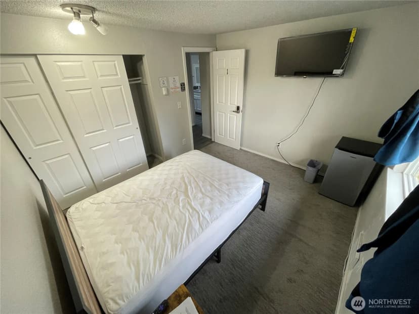 Property photo for 1743 Lafayette Street S, Parkland photo 21
