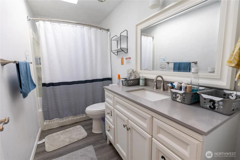 Property photo for 1743 Lafayette Street S, Parkland photo 8