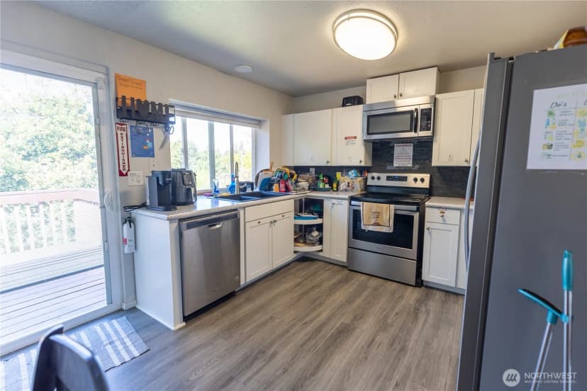 Property photo for 1743 Lafayette Street S, Parkland photo 9