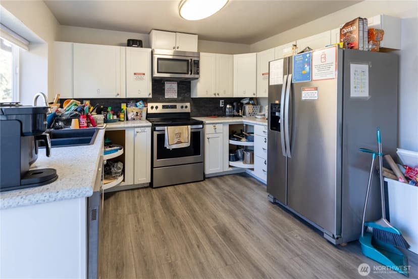 Property photo for 1743 Lafayette Street S, Parkland photo 10