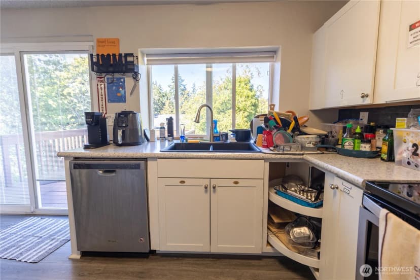 Property photo for 1743 Lafayette Street S, Parkland photo 11