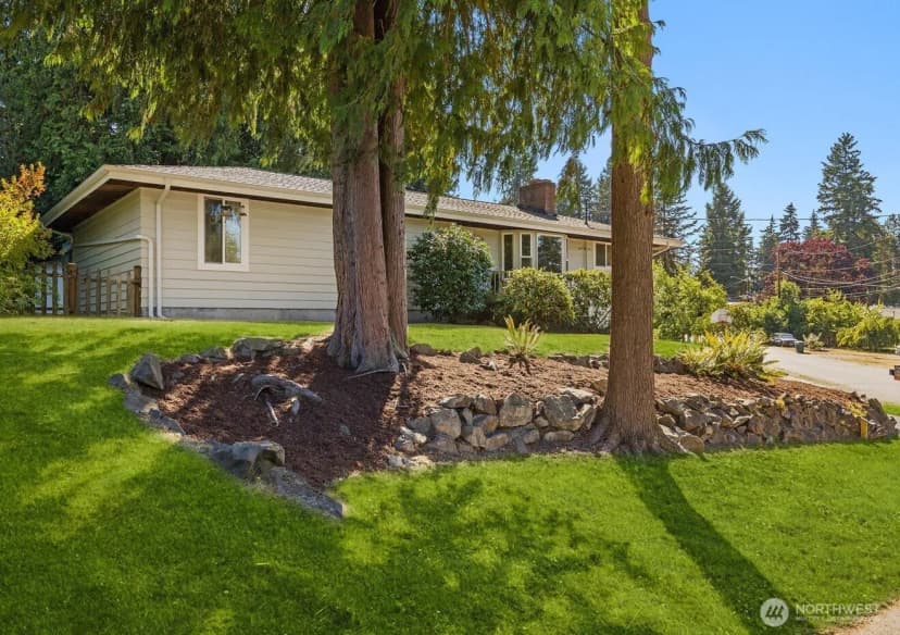 Property photo for 7212 197th Street Sw, Lynnwood photo 2