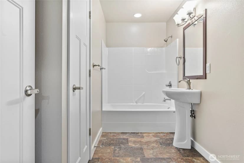 Property photo for 8780 Depot Rd #207, Lynden photo 17