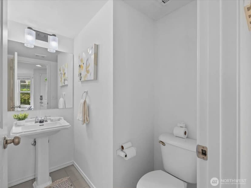 Property photo for 11613 Grove Drive, Mukilteo photo 8