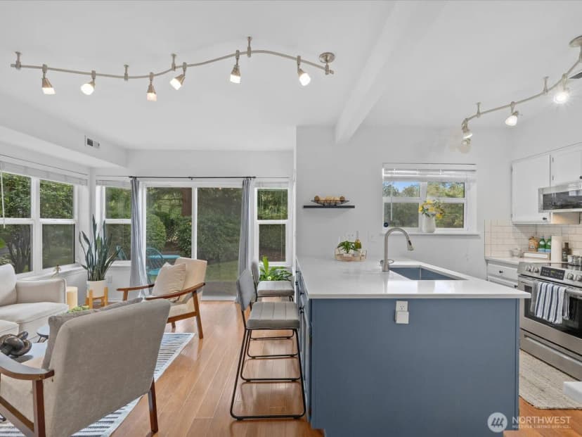 Property photo for 11613 Grove Drive, Mukilteo photo 10