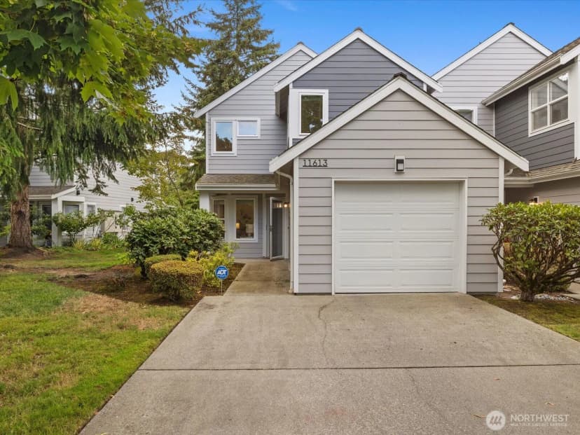 Property photo for 11613 Grove Drive, Mukilteo photo 2