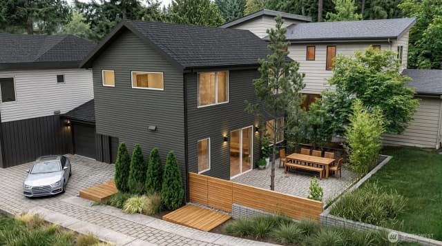 Property photo for 11732 Ne 38th Avenue Ne #b, Seattle