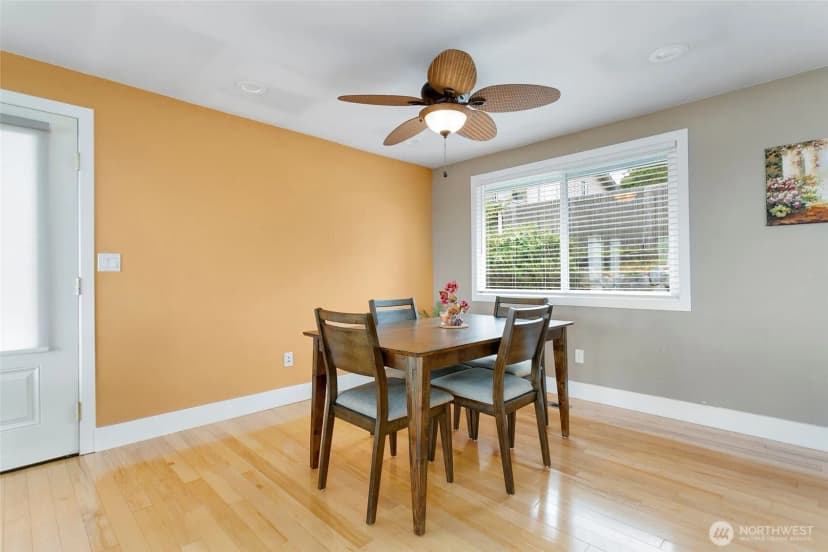 Property photo for 5539 Frances Avenue Ne, Tacoma photo 5