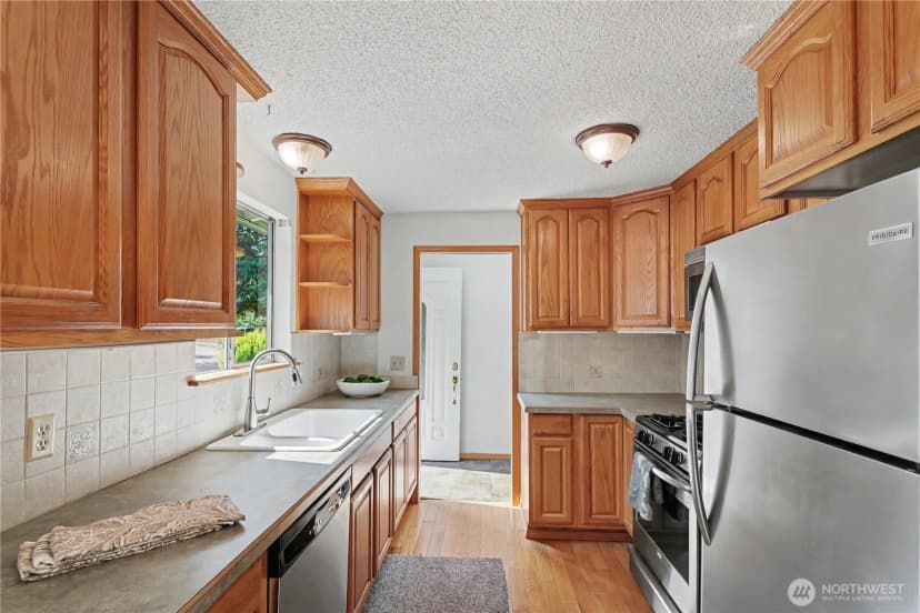 Property photo for 11617 7th Avenue Sw, Seattle photo 6