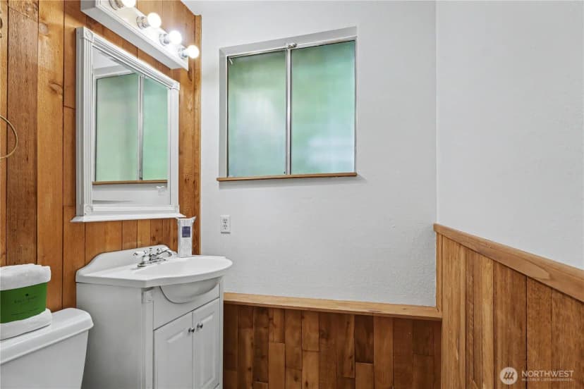 Property photo for 11617 7th Avenue Sw, Seattle photo 31