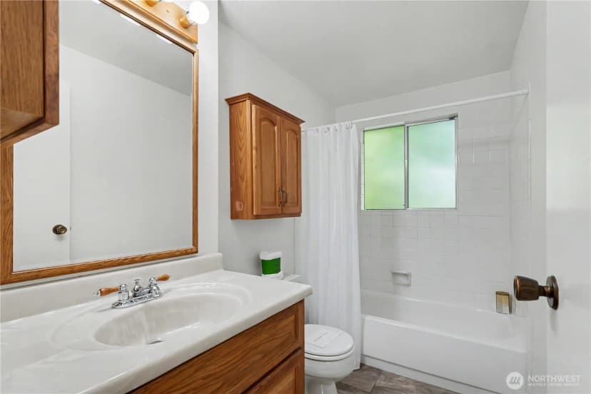Property photo for 11617 7th Avenue Sw, Seattle photo 30