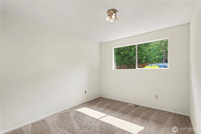Property photo for 11617 7th Avenue Sw, Seattle photo 25
