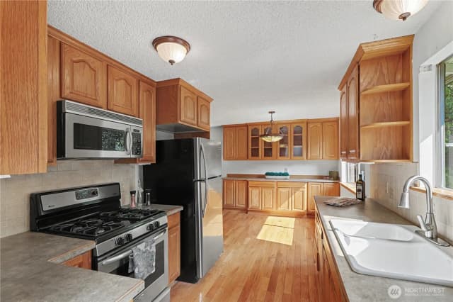 Property photo for 11617 7th Avenue Sw, Seattle photo 5