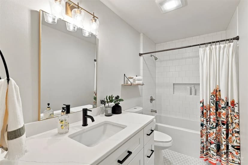 Property photo for 2154 Brome Street, Lynden photo 38