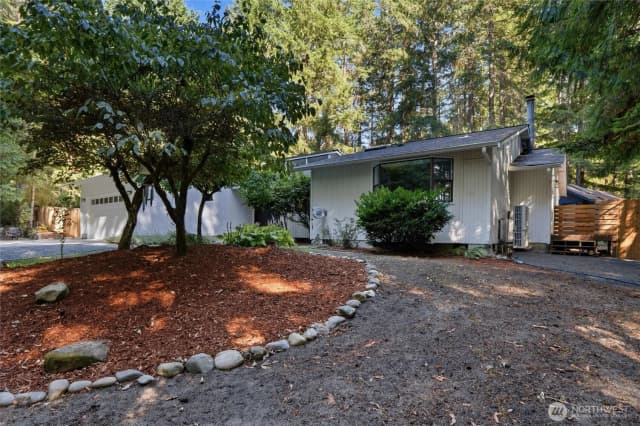 Property photo for 11606 Creviston Drive Nw, Gig Harbor photo 2