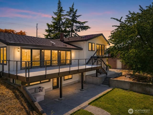 Property photo for 2344 Mt Baker Highway, Bellingham photo 3