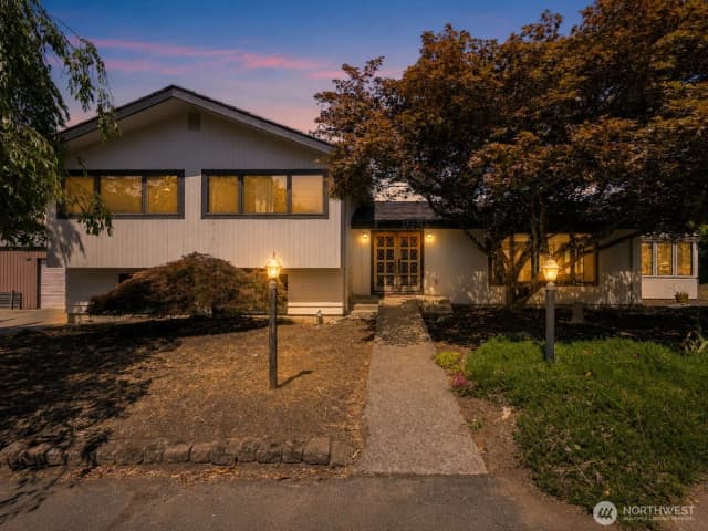 Property photo for 2344 Mt Baker Highway, Bellingham