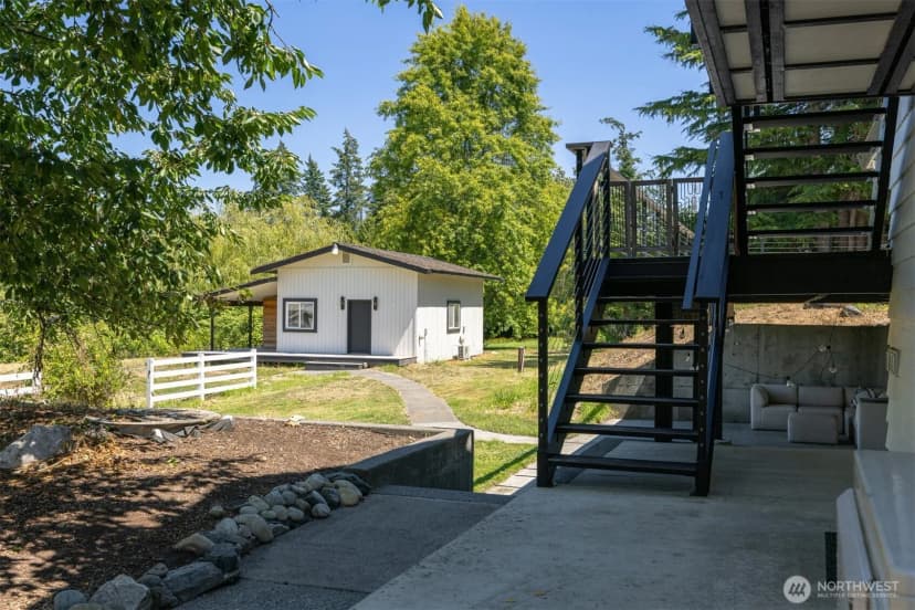 Property photo for 2344 Mt Baker Highway, Bellingham photo 8