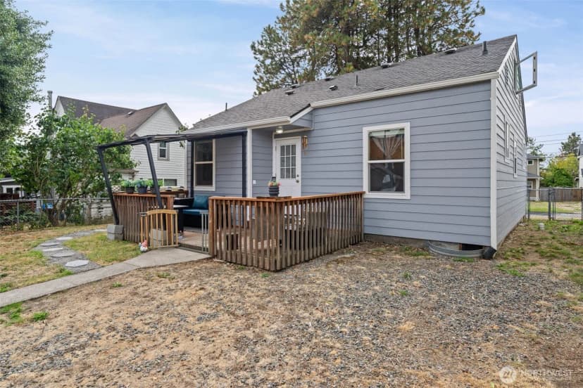 Property photo for 4811 S K Street, Tacoma photo 3