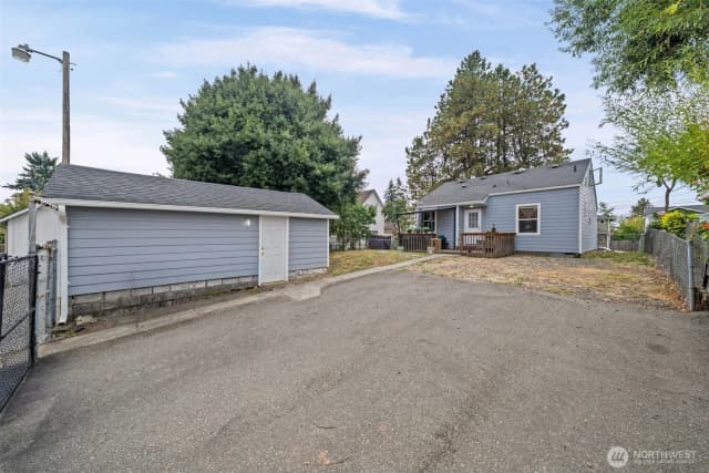 Property photo for 4811 S K Street, Tacoma photo 2