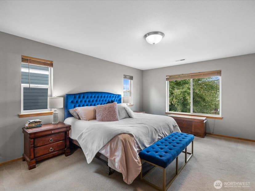 Property photo for 1131 Homestead Drive, Burlington photo 16
